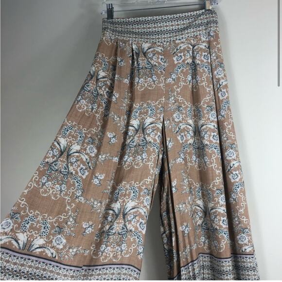 Anthropologie Otis and MacLain Florence bohemian printed wide leg pants - Picture 2 of 8